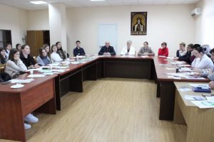Forumul prestatorilor de servicii prietenoase tinerilor