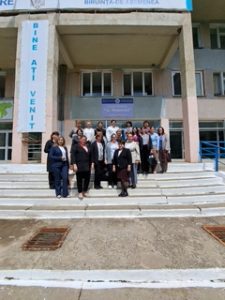 Seminar metodico-practic : „Activități STEM/STEAM în procesul educațional la matematică” cu profesorii de matematică din raion